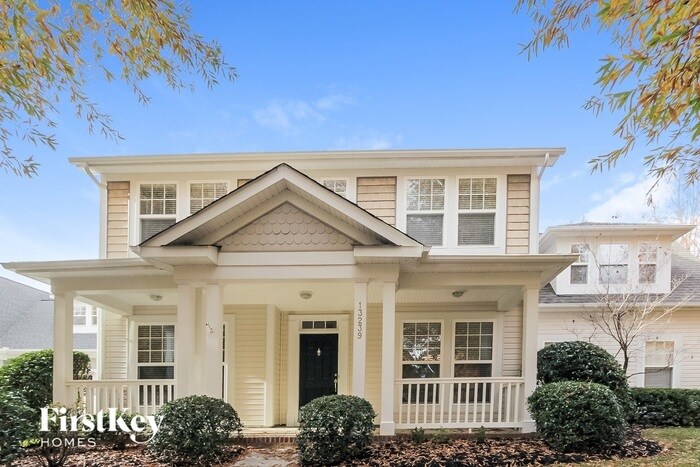 Foto principal - 13239 Centennial Commons Pkwy