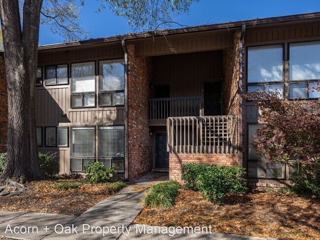 Building Photo - 3 br, 2 bath House - 303 Oak Tree Dr