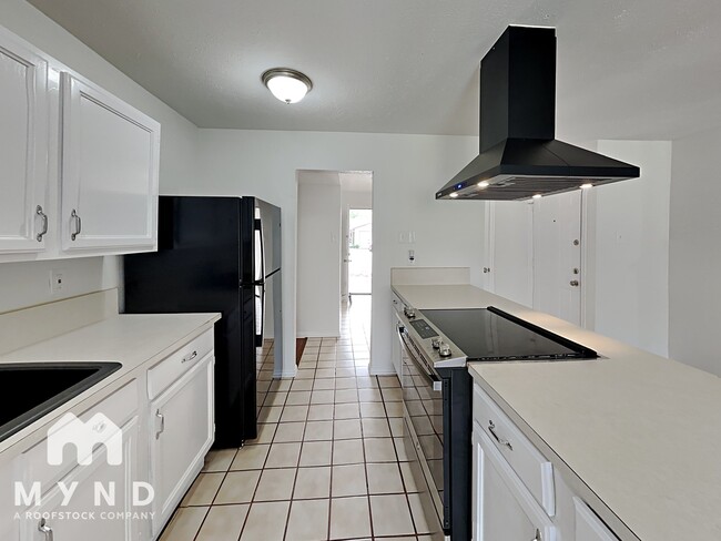 Building Photo - 551 Oldbridge Dr
