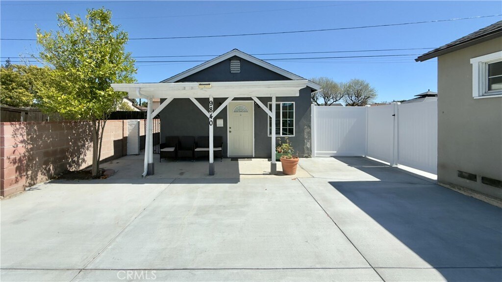 Foto principal - 9840 Natick Ave