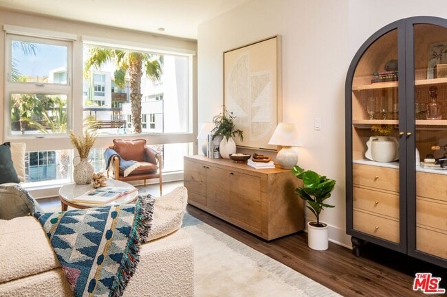 Building Photo - 12760 Millennium Dr