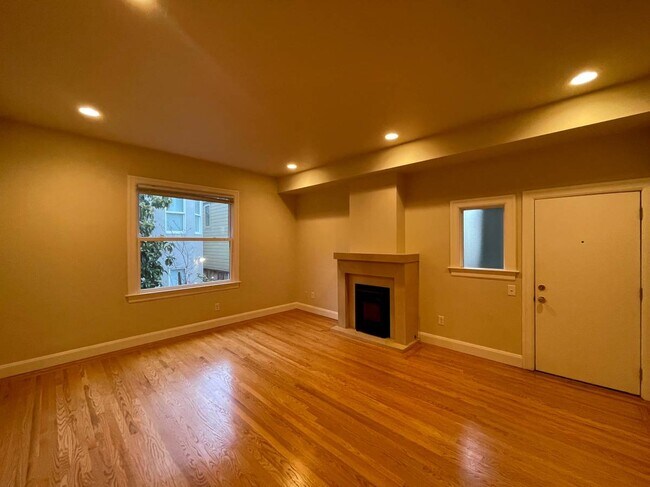 Building Photo - Beautifully Updated Dolores Heights One Be...
