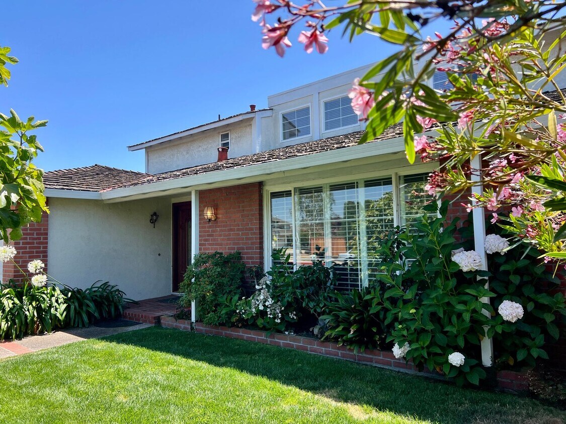Foto principal - Largest of the very popular Kay floor plan...