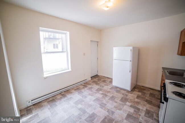 Foto del edificio - 1305 N Lawrence St
