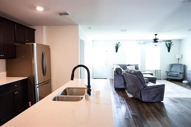 Foto del edificio - 5327 Braemar Wy