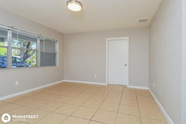 Building Photo - 2408 Avenue A NW, Winter Haven, FL 33880