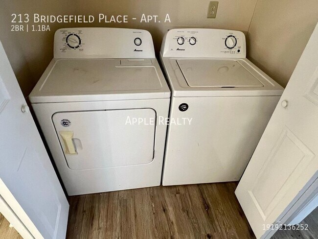 Building Photo - 213 Bridgefield Place Apt A - Ready now!