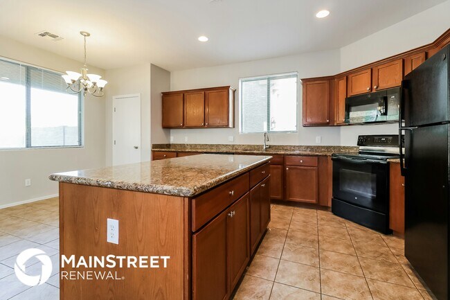 Foto del edificio - 15418 W Laurel Ln