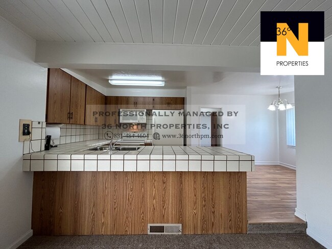 Building Photo - Charming 3 Bed/2 Bath Home with Bonus Room...
