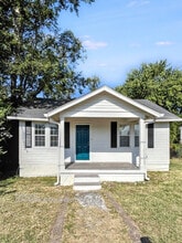Building Photo - 1304 Joseph Ave