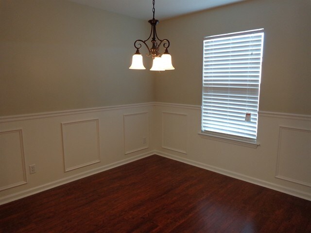 Building Photo - 11 Leeward Drive