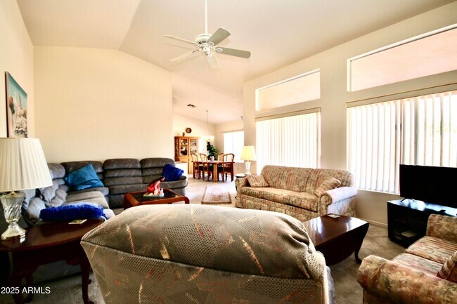 Foto del edificio - 6973 S Oakmont Dr