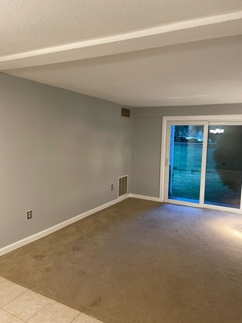 Living area - 1 Post Oak Ln
