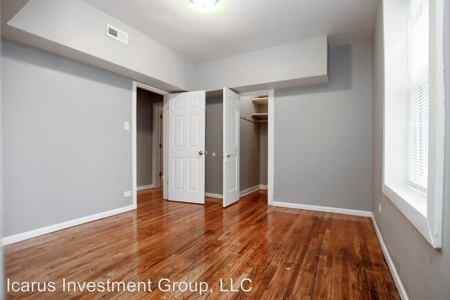 Building Photo - 5642-5644 S Calumet Ave