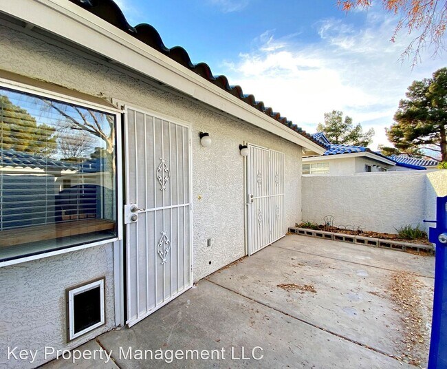 Foto del edificio - 2 br, 2 bath House - 2021 Chertsey Dr A