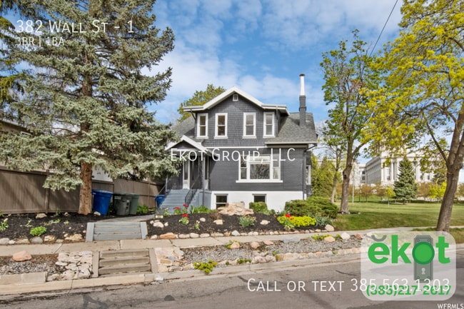 Building Photo - 382 Wall St