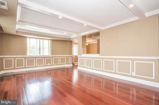 Foto del edificio - 1401 N Rhodes St