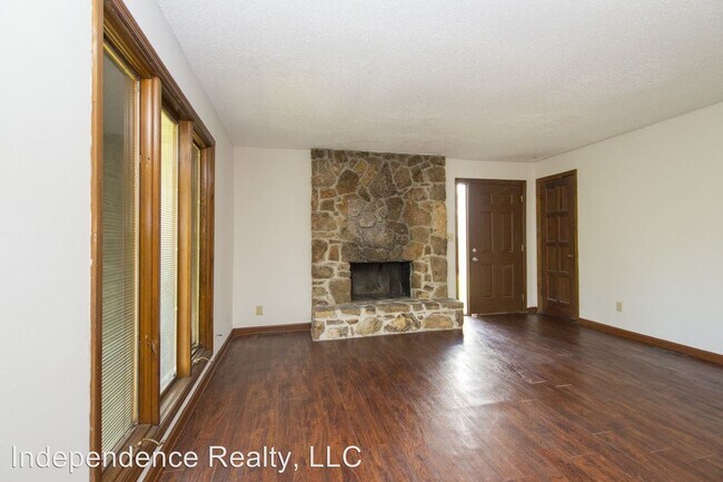Foto del edificio - 9018 Mahogany Row SE