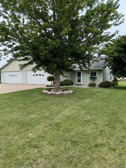 Foto principal - 1210 -1212 Prairie Ave