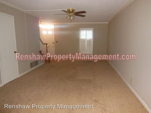 Building Photo - 5909 Park Ave