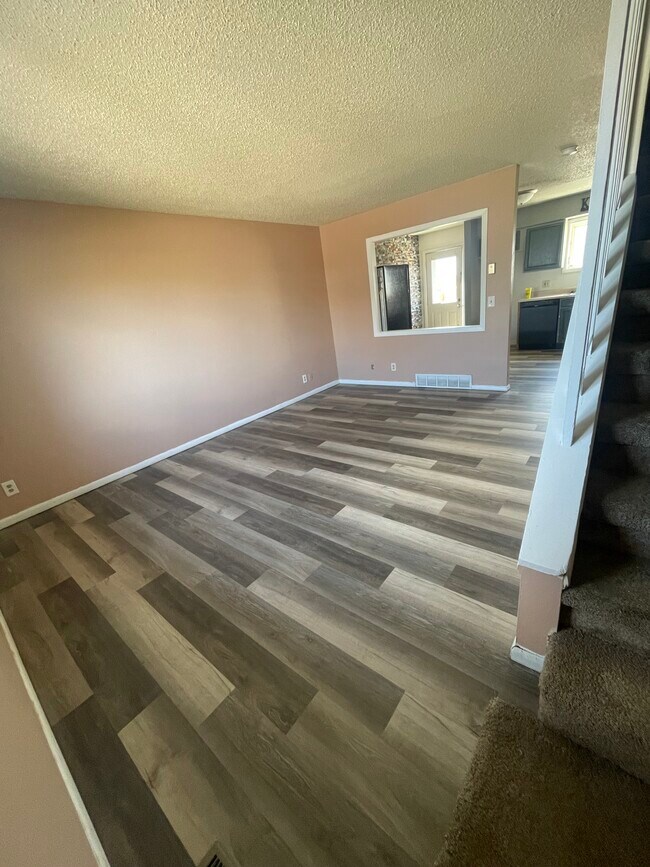 Foto del edificio - 822 Badger Ln