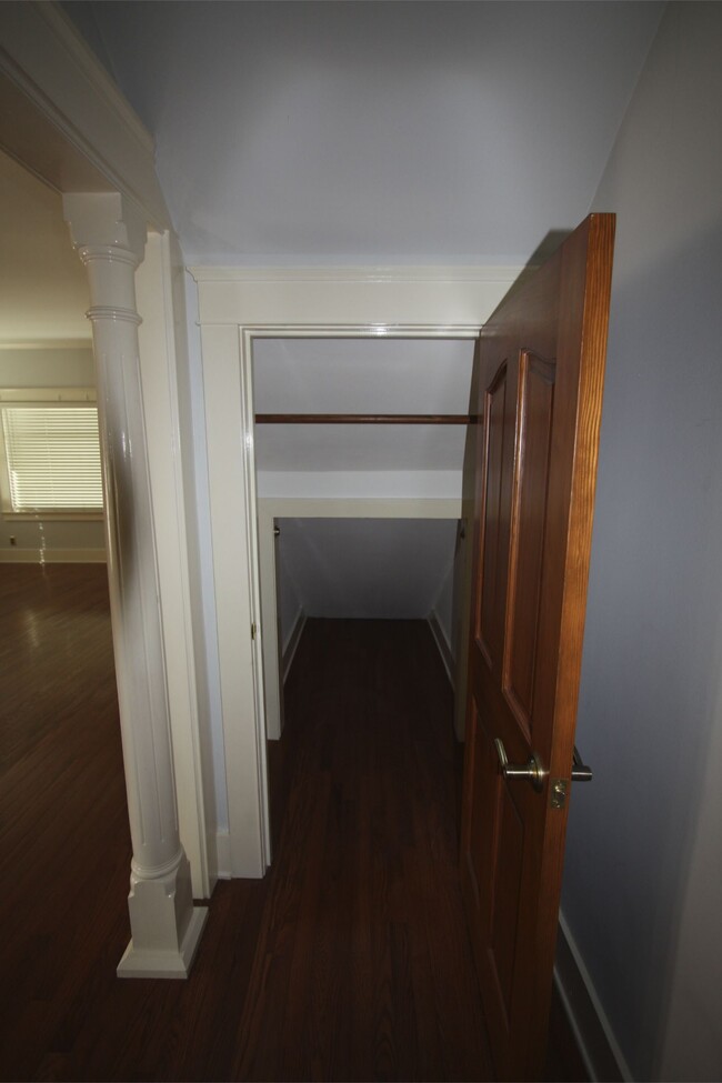 Foto del edificio - 640 W 8th St