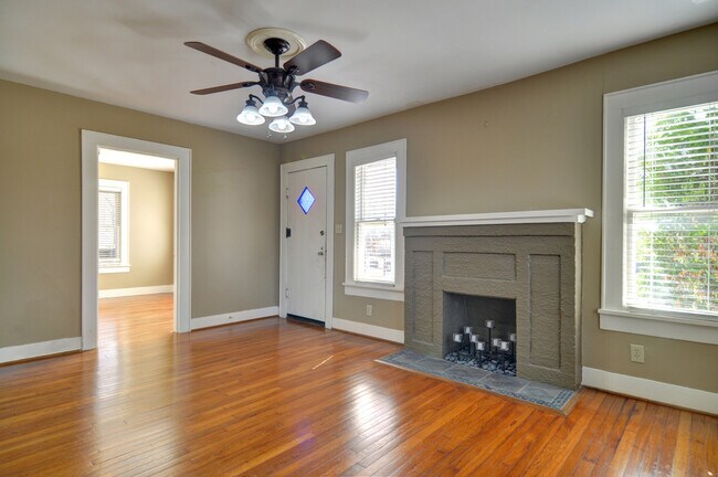 Foto del edificio - 4128 Pershing Ave