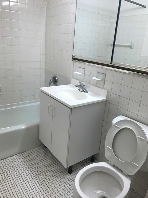 Foto del edificio - 83-46 118th St