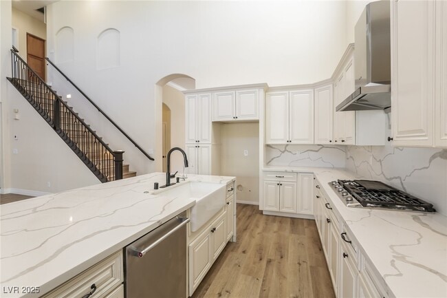 Building Photo - 3618 Auckland Castle St