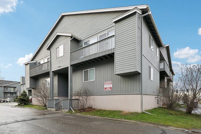 Building Photo - 9905 William Jones Cir