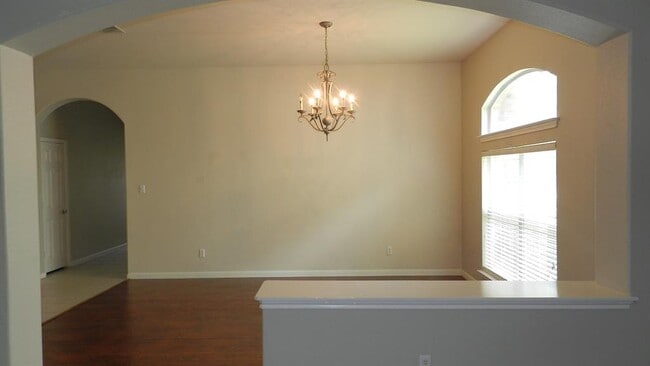 Foto del edificio - 613 Hickory Run Dr