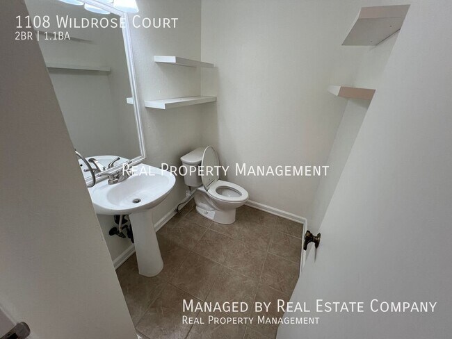 Building Photo - 1108 Wildrose Ct