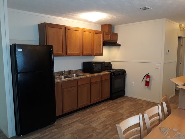 Foto del edificio - 1702 Cripple Creek St