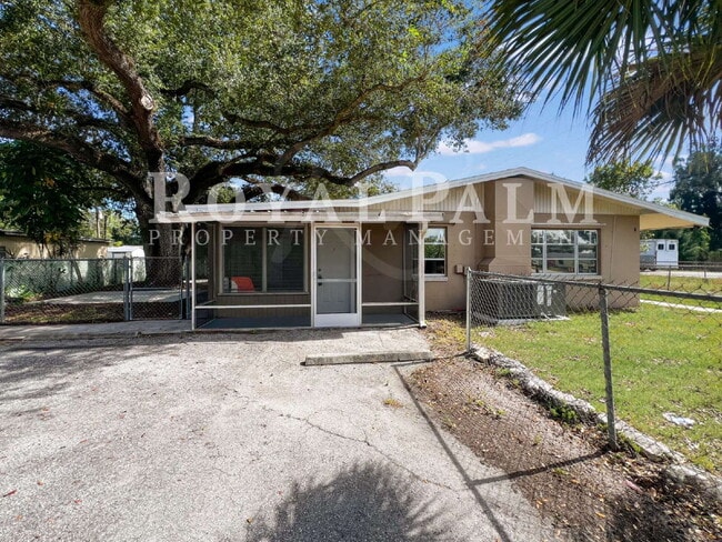 Building Photo - 9861 Orange River Blvd