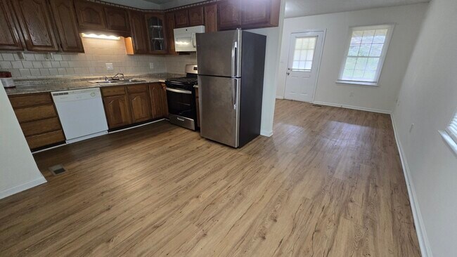 Foto del edificio - 2207 Mt Vernon Rd