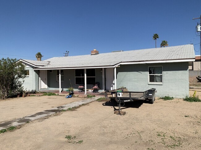 Foto del edificio - 454 W 9th St