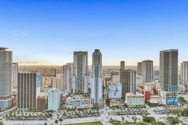 Foto del edificio - 244 Biscayne Blvd