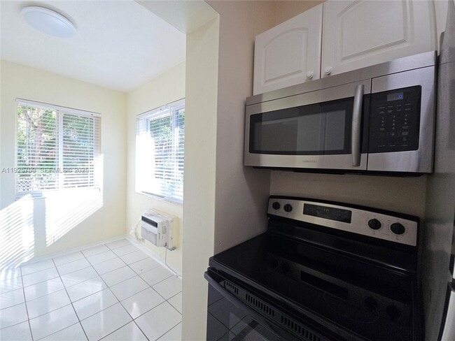 Foto del edificio - 1942 Monroe St