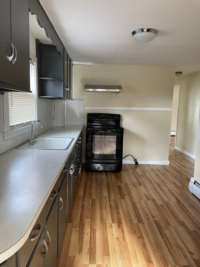 Foto del edificio - 683 Camp St