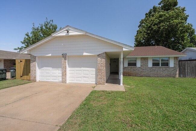 Foto del edificio - 4713 Newport Dr