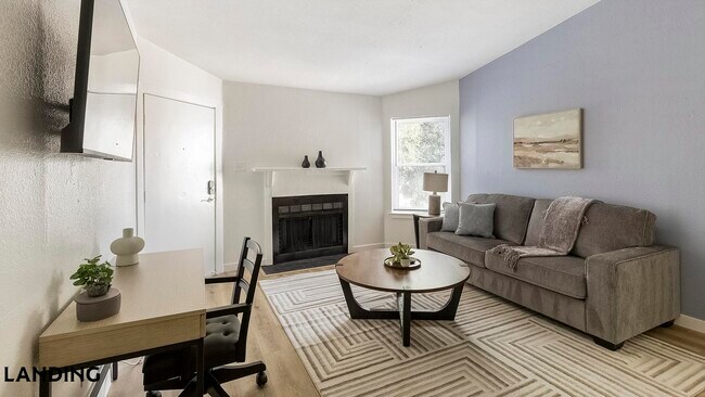 Foto del edificio - 1225 E Pleasant Run Rd