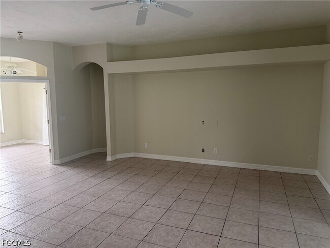 Foto del edificio - 614 SW 57th St