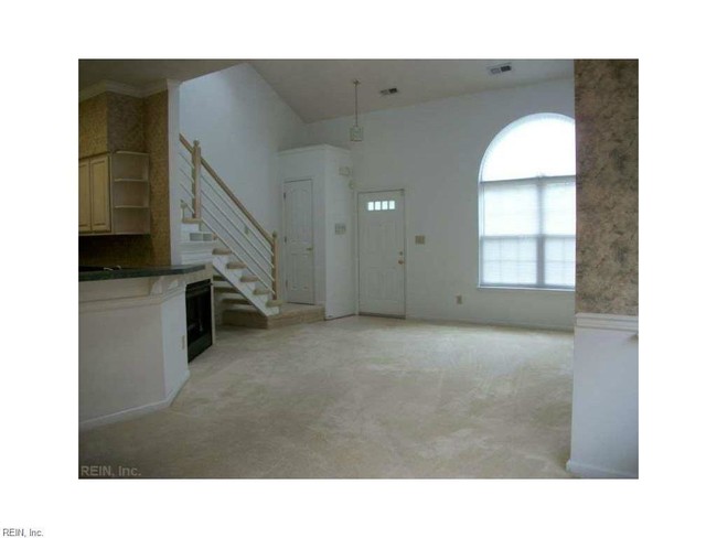 Building Photo - 2 bedroom in Chesapeake VA 23322