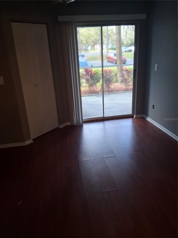 Foto del edificio - 2561 Grassy Point Dr