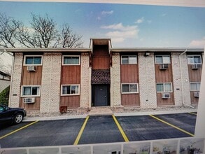 Building Photo - 7513 Woodview St
