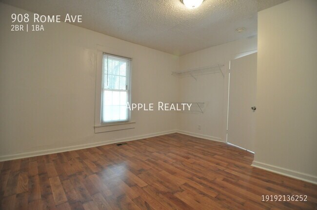 Foto del edificio - 908 Rome Ave - Available Now!