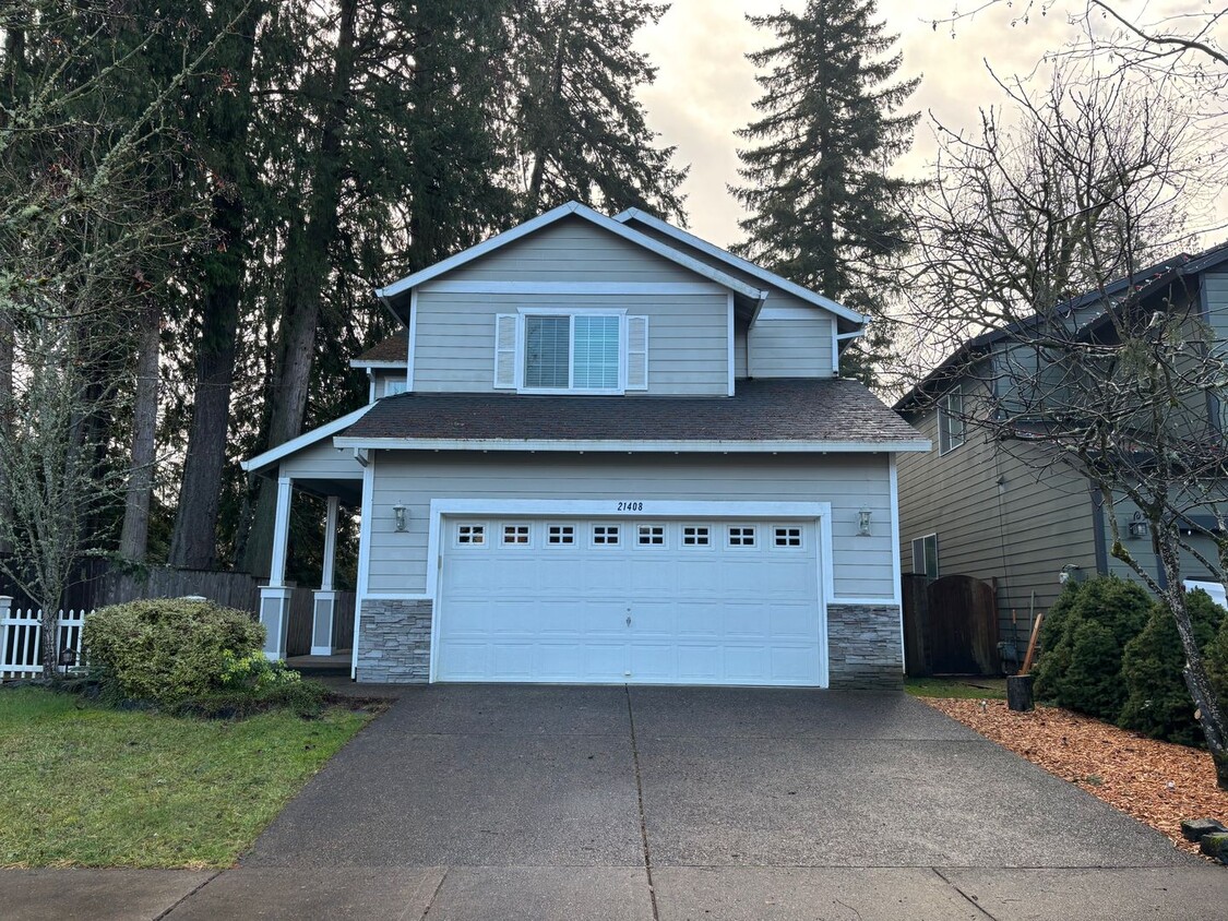 Primary Photo - 2 Story Home in Sherwood