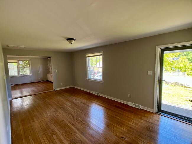 Foto del edificio - 1608 Brigham Rd