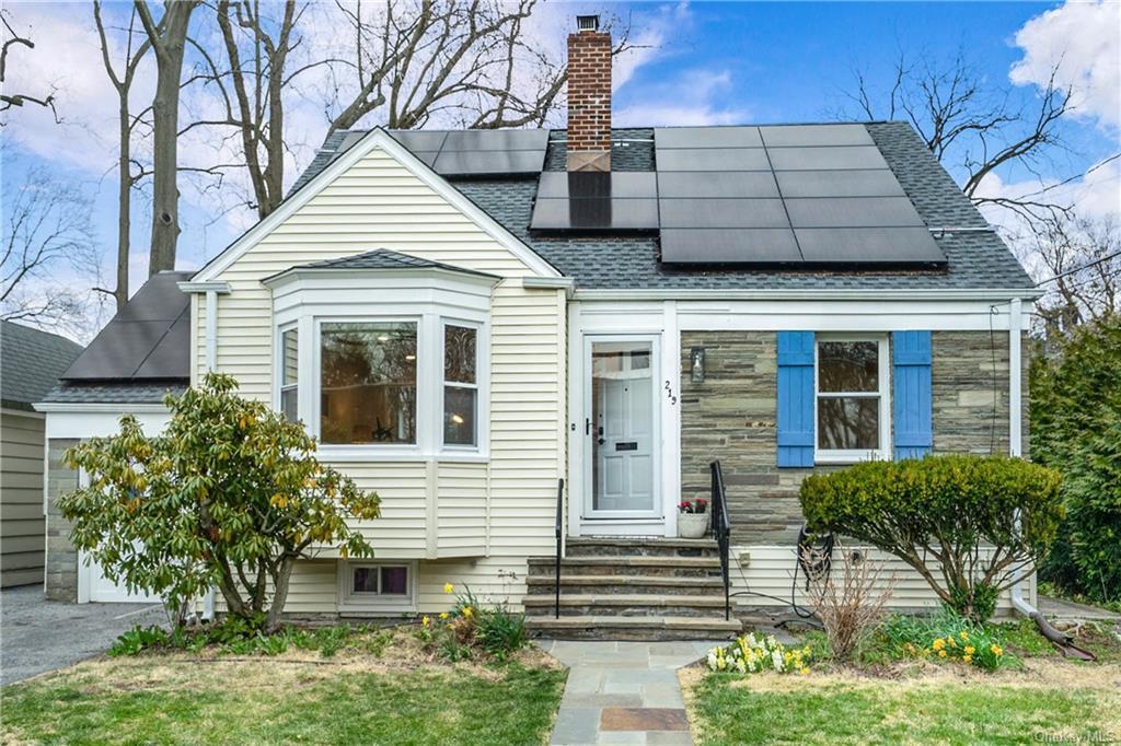 Primary Photo - 219 Delancey Ave