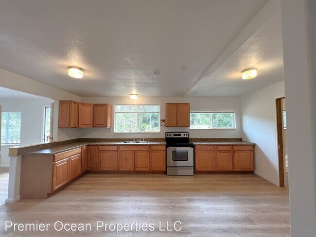 Foto del edificio - 2 br, 1 bath House - 99288 S. Bank Chetco ...